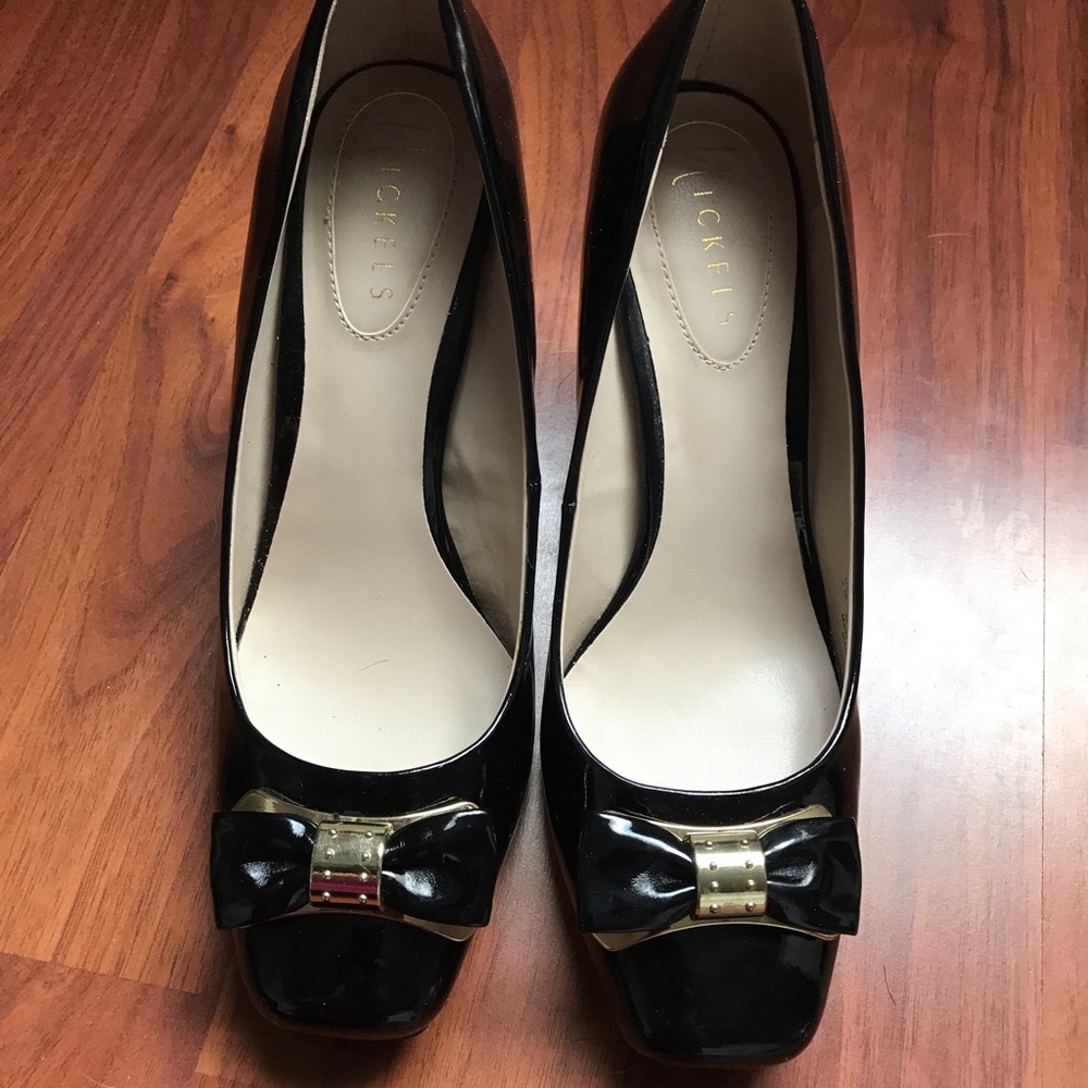 Nickels Marla black bowtie heels